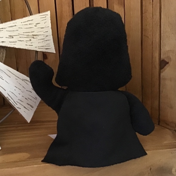 Lucas Film Plush Embroidered Darth Vader - Picture 4 of 5